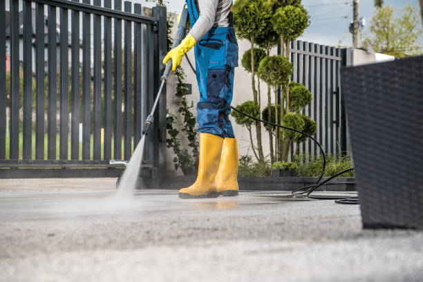 Why Choose Our Certified Pressure Washing Experts for Your Project Needs in Sac City, IA?